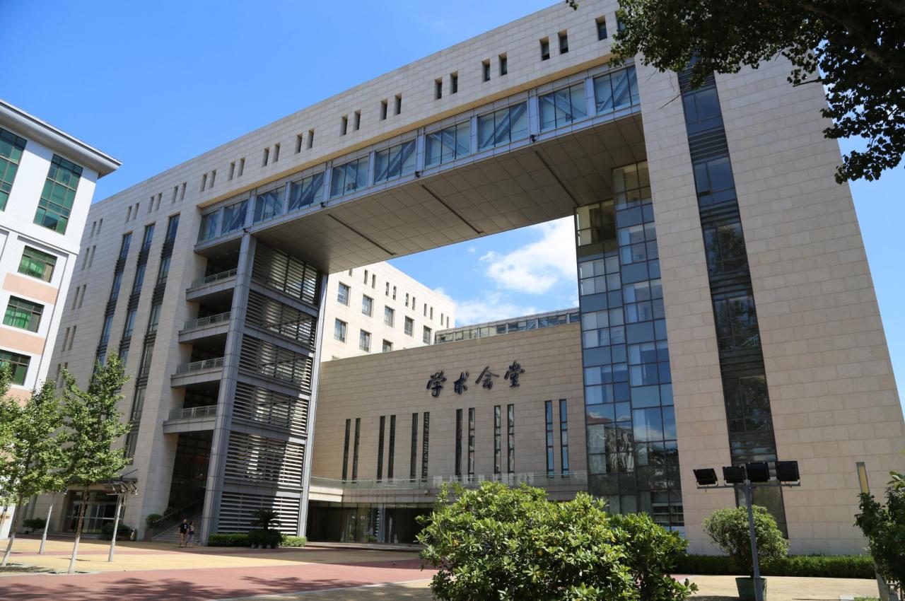Đại học tài chính trung ương Bắc Kinh - Trung Quốc
