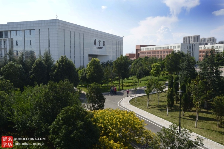 Đại học Y Khoa Côn Minh - Vân Nam - Trung Quốc