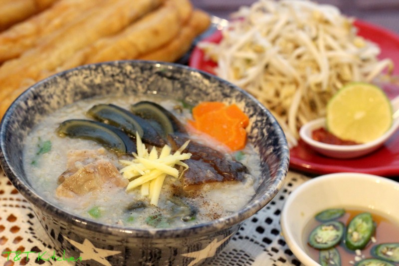 Cháo trứng vịt bắc thảo - món ăn được ưa thích ở Trung Quốc